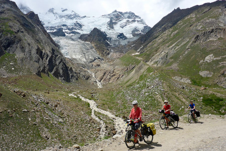 Rocky Road Trip : A Himalayan Adventure