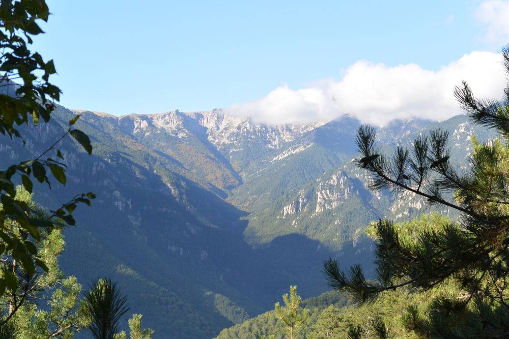Le mont Olympe dans les nuages